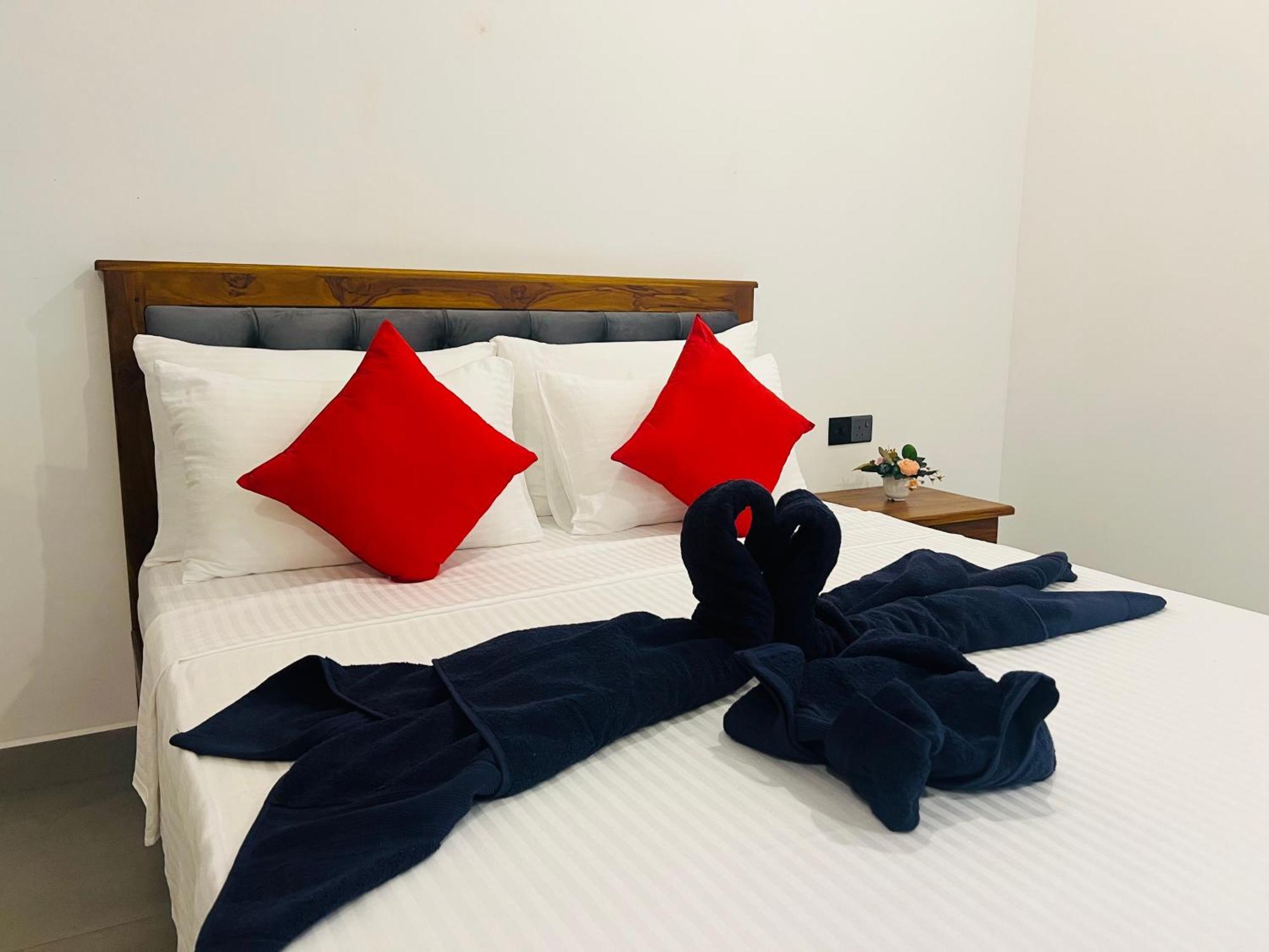 Maapagala Resort Szigirija Kültér fotó