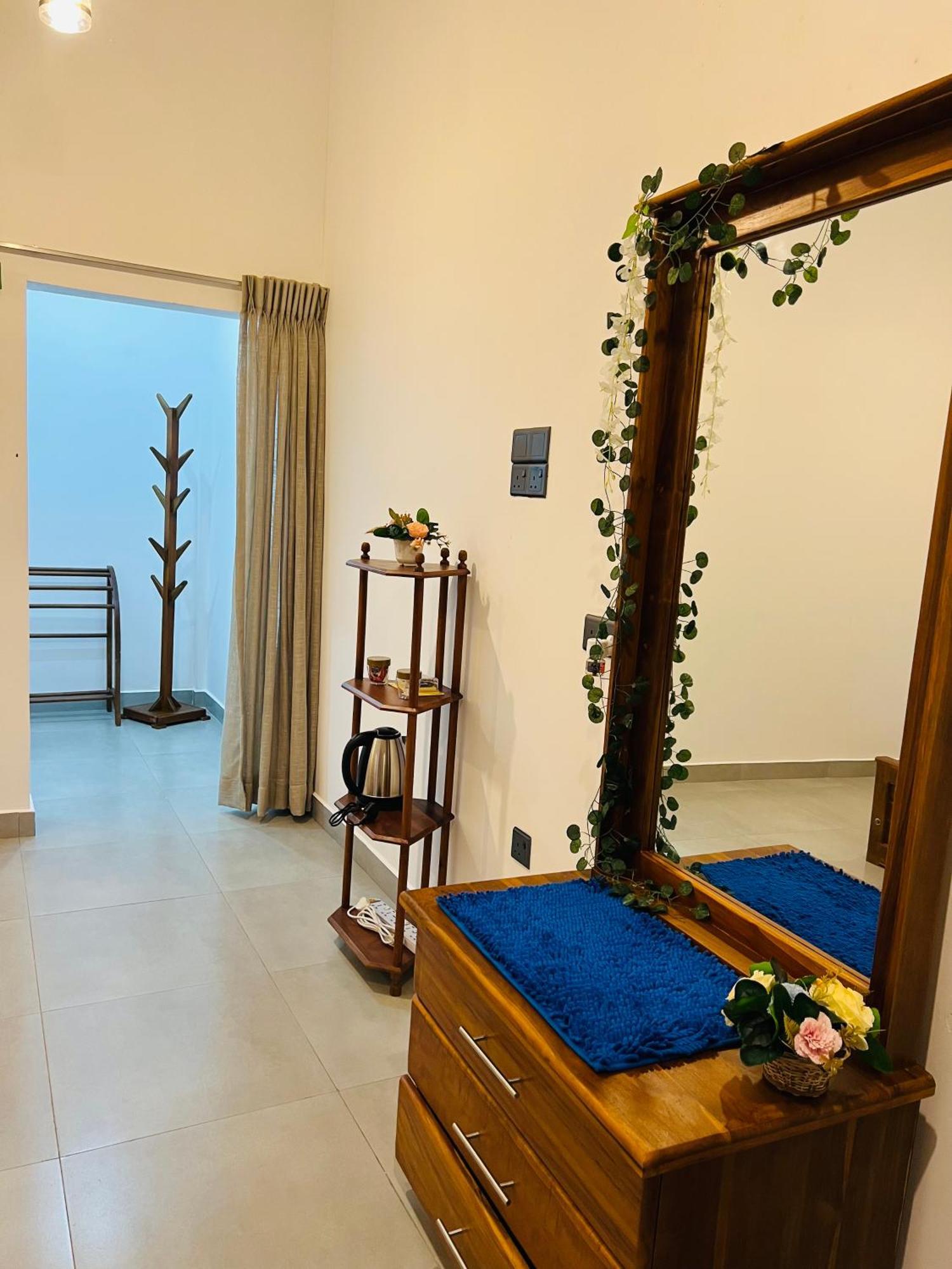 Maapagala Resort Szigirija Kültér fotó